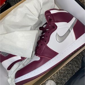 Jordan 1 Bordeaux